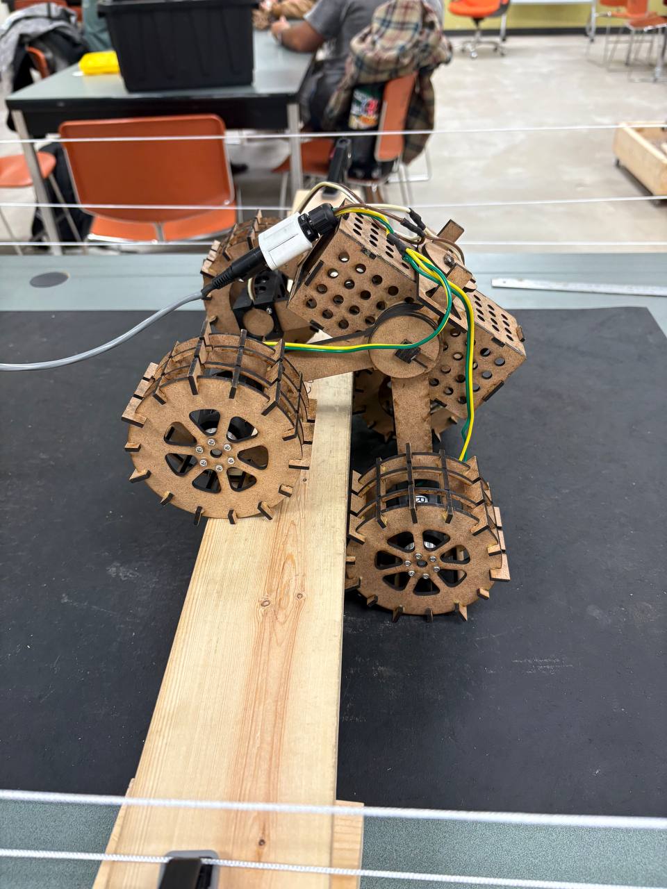 Obstacle climb test on stacked blocks.